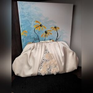 NWT Badgley Mischka Cream 2 way Clutch with Floral Accents
